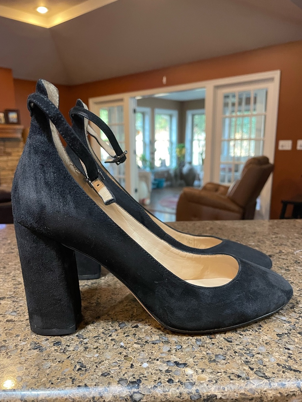 🖤 Gorge! Gianni Bini Black Suede Ankle Strap Block Heel Sz 6.5 Office to Formal
